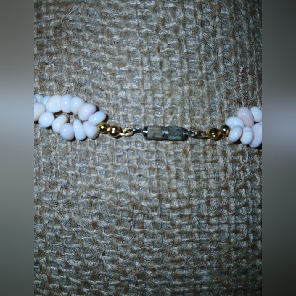 Vintage Bib Necklace/ Chocker Faux Mother Pearl/Genuine Shell Beads - Picture 6 of 6